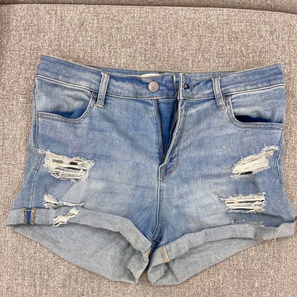 Distressed Light Wash High Waisted Denim Shorts